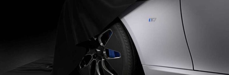 aston martin däck pirelli