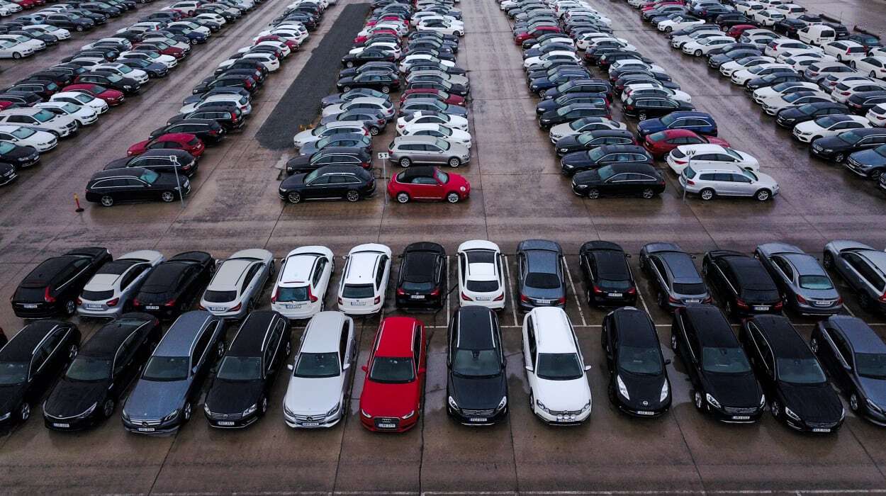 Försäljningen av begagnade personbilar minskade med 5,2%
