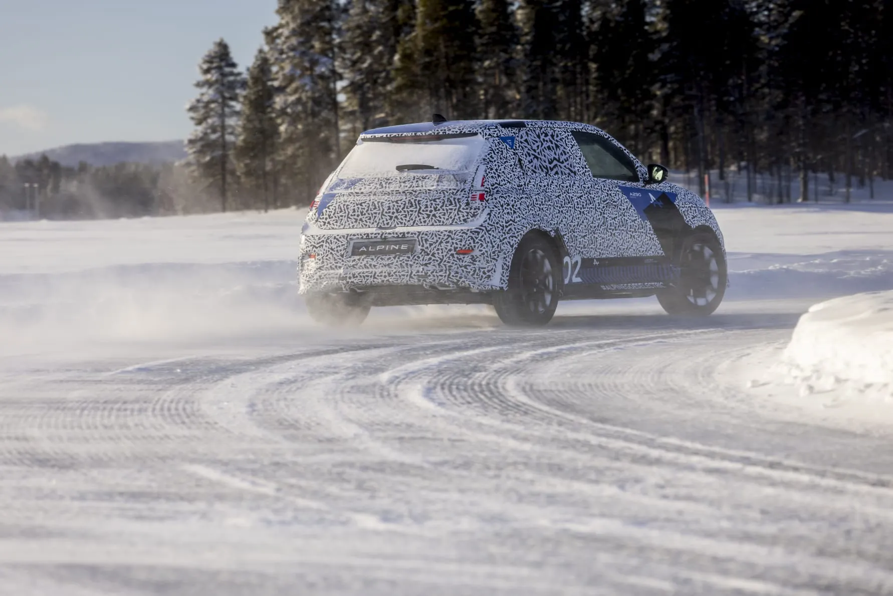 Intensiva vintertester för Alpine A290 med Michelin-däck i Sverige
