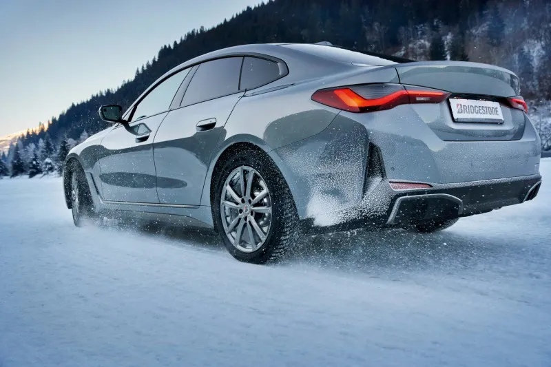 Bridgestone Blizzak 6 toppar AUTO BILDs vinterdäckstest Bridgestone Blizzak 6 toppar AUTO BILDs vinterdäckstest
