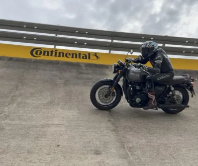 continental_pp_triumph-bonnevill