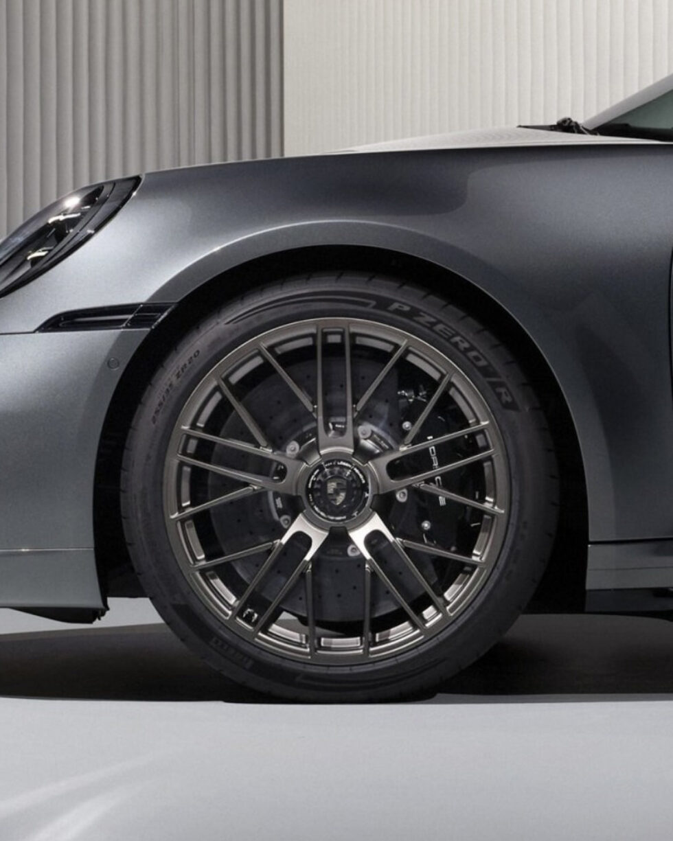 Pirelli däck på porsche