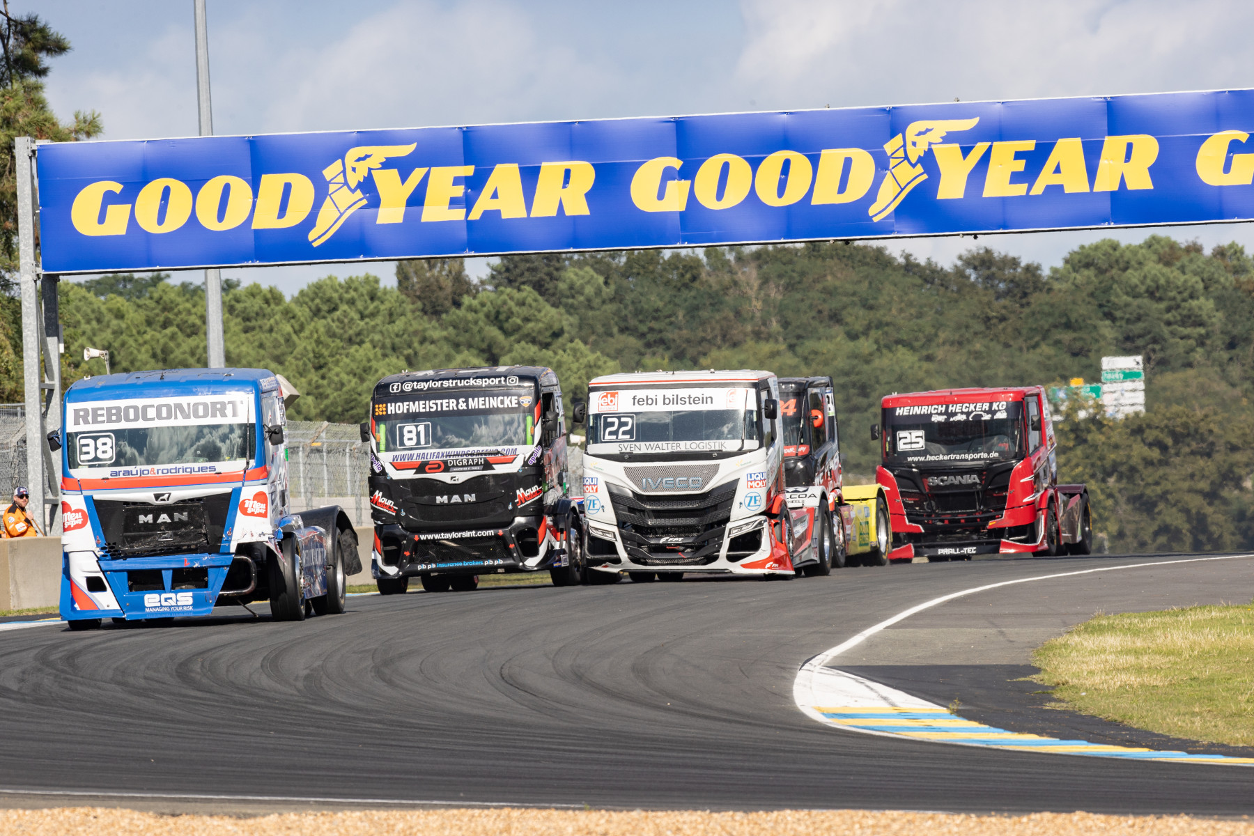 Goodyear lastbilsdäck racing
